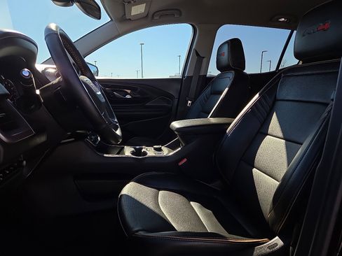 Used 2024 GMC Terrain AT4 w/ Infotainment Package II image 15