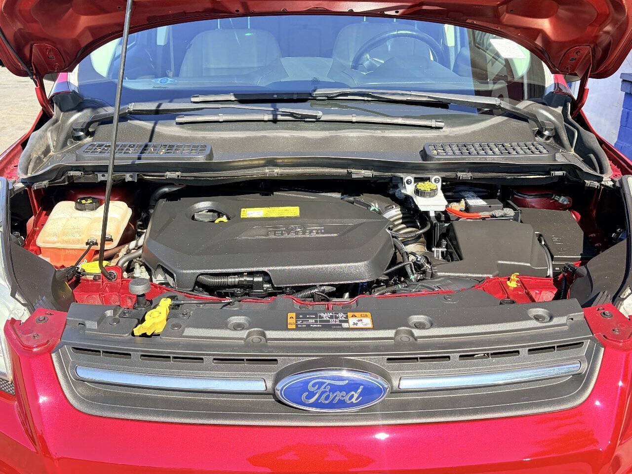Used 2015 Ford Escape SE w/ Equipment Group 201A AWD/4WD image 12
