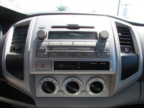 Used 2010 Toyota Tacoma PreRunner RWD image 15