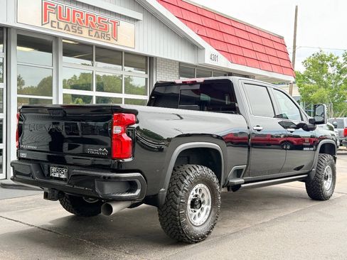 Used 2022 Chevrolet Silverado 3500 High Country w/ Z71 Off-Road Package AWD/4WD image 3