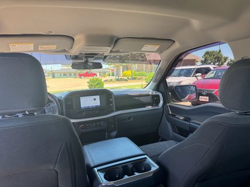 Used 2021 Ford F150 XLT AWD/4WD image 17