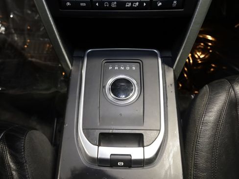 Used 2017 Land Rover Discovery Sport SE AWD/4WD image 26
