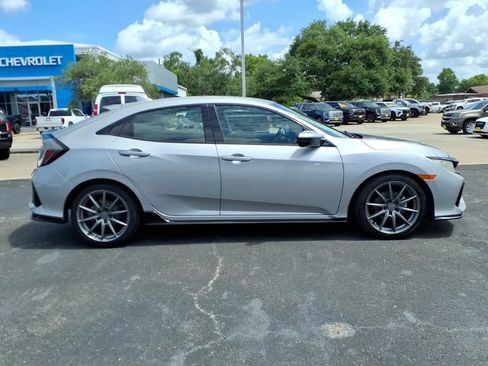 Used 2018 Honda Civic Sport image 4