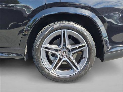 Certified 2024 Mercedes-Benz GLS 450 4MATIC image 23