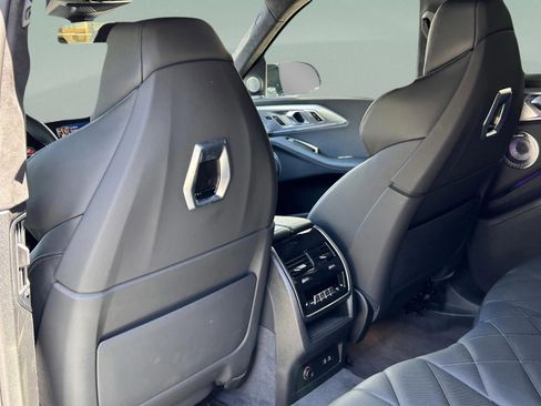 Used 2025 BMW XM image 29