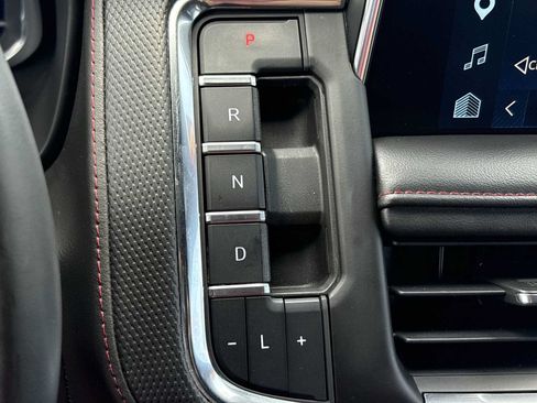 Used 2023 Chevrolet Tahoe RST AWD/4WD image 15