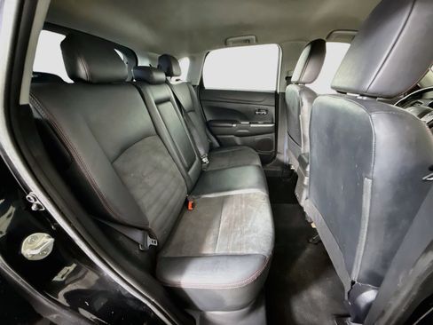 Used 2023 Mitsubishi Outlander Sport ES AWD/4WD image 27