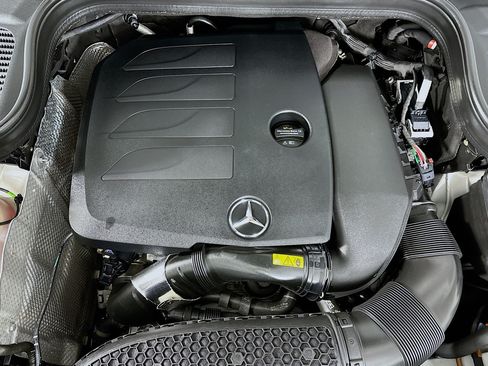 Used 2023 Mercedes-Benz GLE 350 4MATIC w/ Premium Package image 13