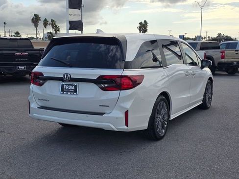 Used 2025 Honda Odyssey Touring image 5