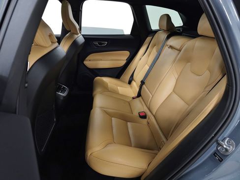 Certified 2024 Volvo XC60 B5 Ultimate AWD/4WD image 38
