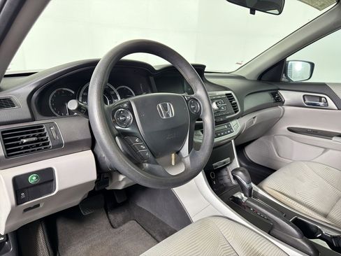 Used 2015 Honda Accord LX image 4