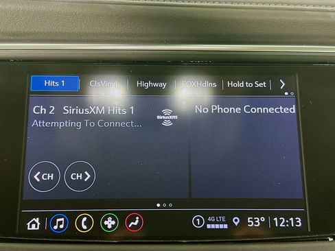 Used 2023 Buick Enclave Essence image 21