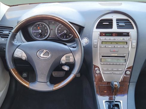 Used 2011 Lexus ES 350 image 38