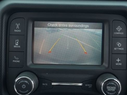 Used 2020 Jeep Wrangler Unlimited Sport S image 27