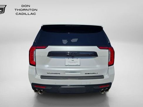 Used 2023 GMC Yukon Denali AWD/4WD image 4