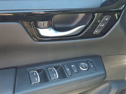 Used 2025 Honda CR-V EX-L image 13