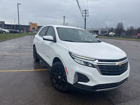 Used 2022 Chevrolet Equinox LT image 18