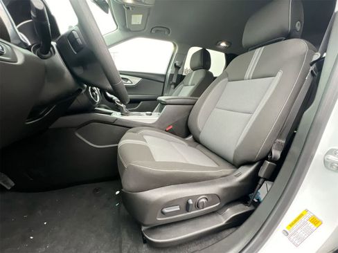 Used 2025 Chevrolet Blazer LT w/ Driver Confidence Package image 16