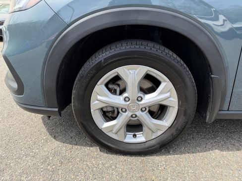 Used 2023 Honda HR-V LX image 4