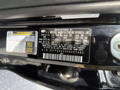 Used 2017 Kia Sorento LX image 29