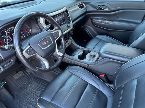 Used 2020 GMC Acadia Denali w/ Denali Ultimate Package image 10