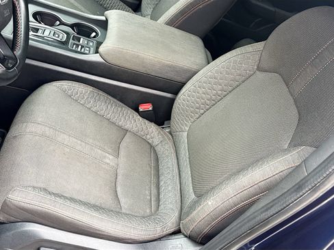 Used 2023 Honda Pilot Sport image 17