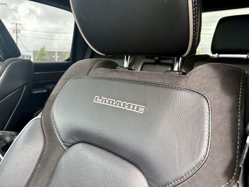 Used 2023 RAM 1500 Laramie AWD/4WD image 17