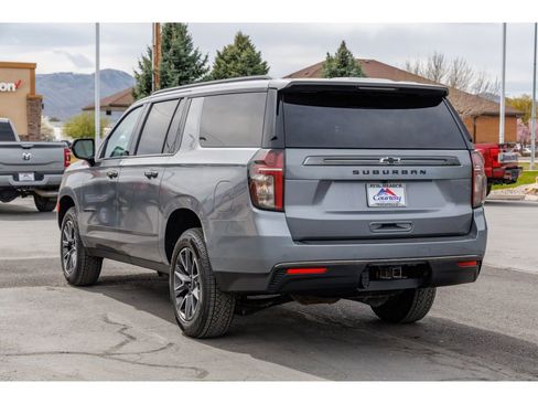 Used 2022 Chevrolet Suburban Z71 image 5