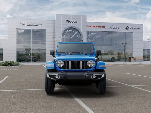 New 2026 Jeep Wrangler Unlimited Sahara AWD/4WD image 6