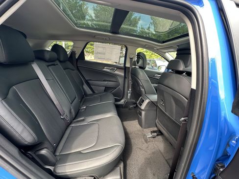 New 2026 Kia Sportage EX w/ EX Panorama Roof Package image 19