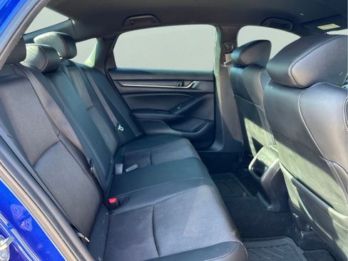 Used 2019 Honda Accord Sport image 11