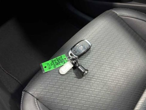 Used 2021 Hyundai Kona Ultimate FWD image 31