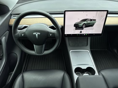 Used 2022 Tesla Model Y Long Range AWD/4WD image 18