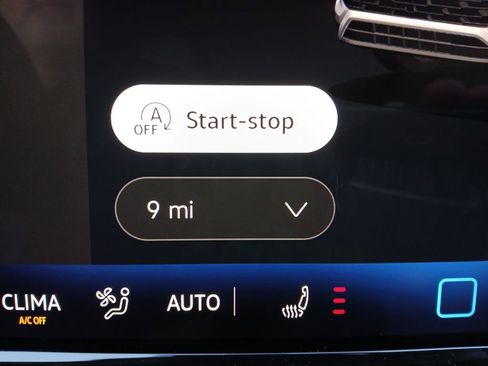 New 2026 Volkswagen Tiguan SE R-Line FWD image 16