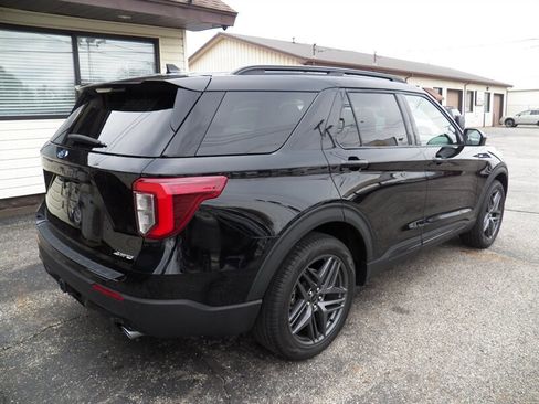 Used 2024 Ford Explorer ST-Line w/ Class IV Trailer Tow Package AWD/4WD image 3