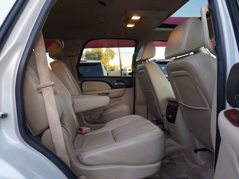 Used 2008 Chevrolet Tahoe LTZ w/ LTZ Preferred Equipment Group image 20