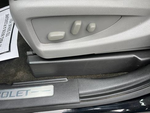 Used 2017 Chevrolet Suburban LT image 15