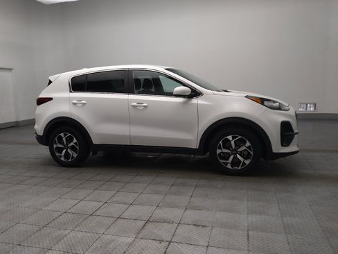 Used 2022 Kia Sportage LX FWD image 11