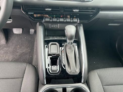 New 2026 GMC Canyon Elevation w/ Convenience Package image 17