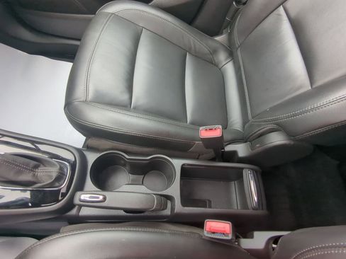 Used 2019 Buick Encore Essence w/ Safety Package II AWD/4WD image 22