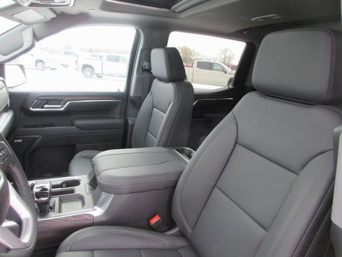 New 2026 GMC Sierra 1500 SLT w/ SLT Premium Plus Package image 14