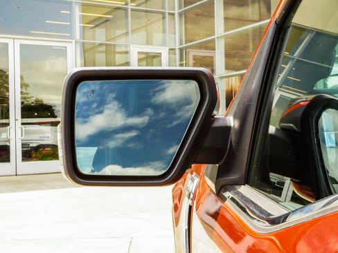 Used 2023 Ford F150 4x4 SuperCrew image 15