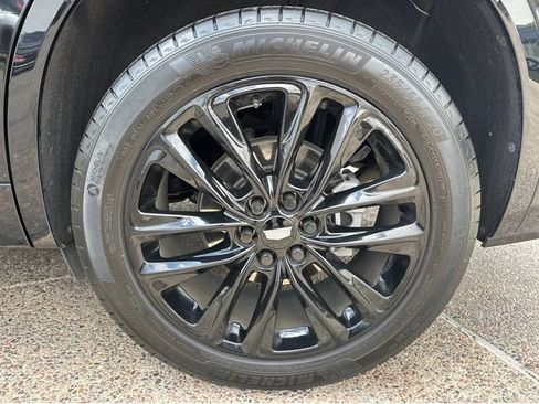 Certified 2024 Cadillac XT6 Luxury AWD/4WD image 16