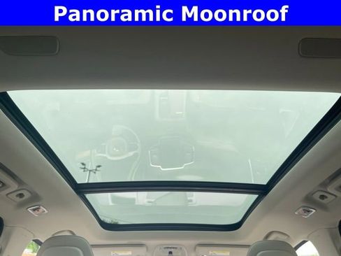 Used 2022 Volvo XC90 T8 Inscription Expression w/ Advanced Package image 4