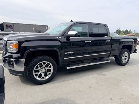 Used 2014 GMC Sierra 1500 SLT w/ SLT Crew Cab Value Package image 1