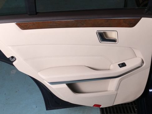 Used 2016 Mercedes-Benz E 350 Sedan image 51