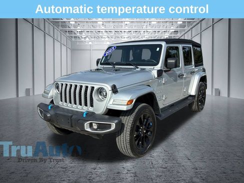 Used 2023 Jeep Wrangler Unlimited Sahara w/ Cold Weather Group AWD/4WD image 3