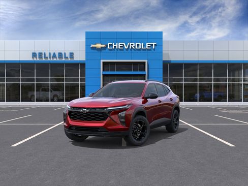 New 2026 Chevrolet Trax LT w/ Driver Confidence Package FWD image 8