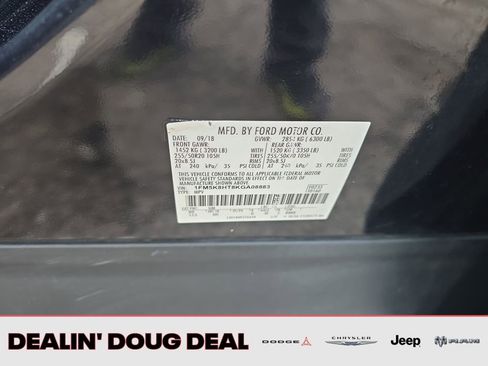 Used 2019 Ford Explorer Platinum image 31