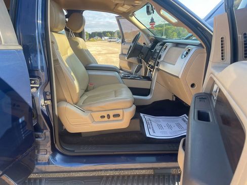Used 2012 Ford F150 Lariat w/ Lariat Chrome Pkg image 16